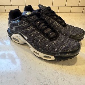Men’s Nike TN shoes